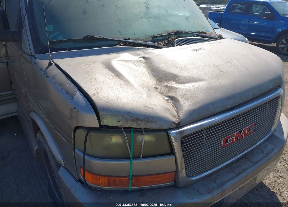 2003 GMC SAVANA CUTAWAY STANDARD/STANDARD W/C7L/C7N VIN: 1GDFG15T831238395