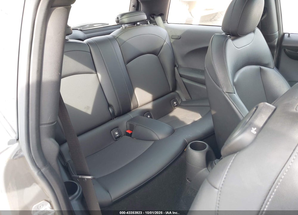 2017 MINI HARDTOP VIN: WMWXP7C36H2A46411