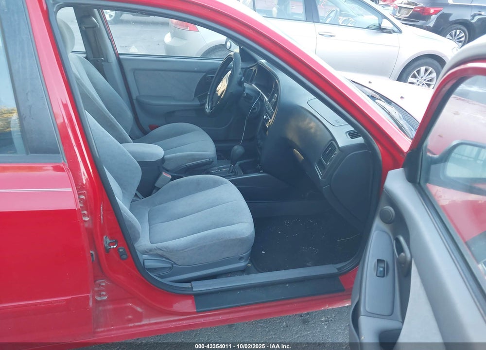 2005 HYUNDAI ELANTRA VIN: KMHDN46D45U021157