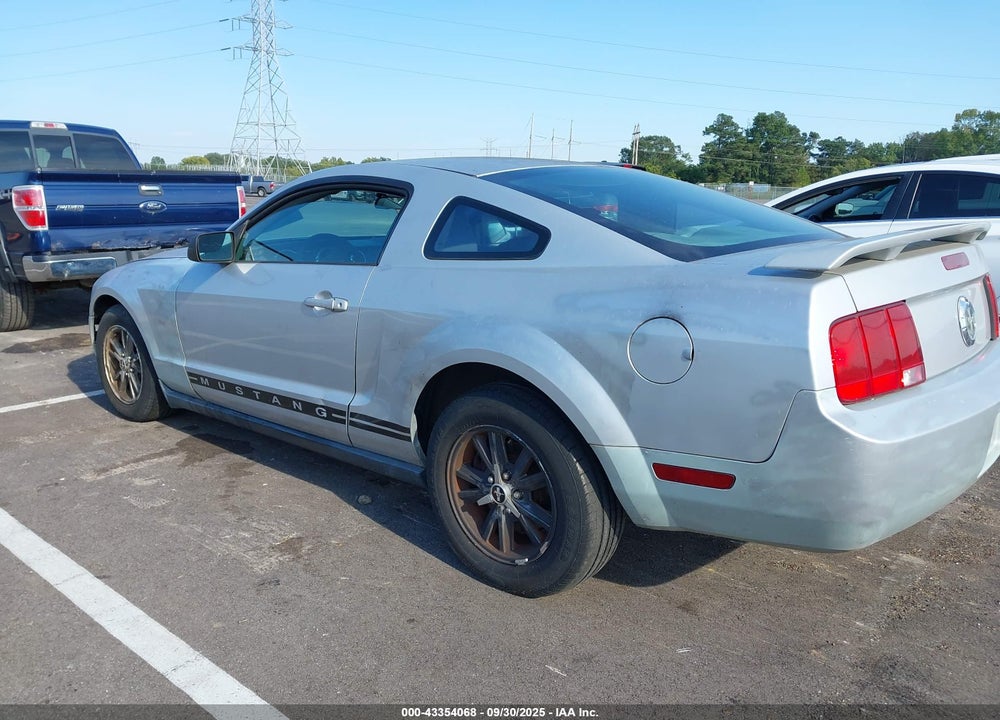 2005 FORD MUSTANG V6 DELUXE/V6 PREMIUM VIN: 1ZVFT80N555133775
