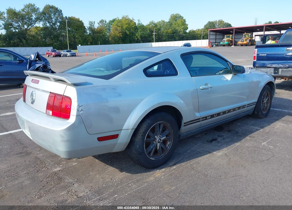 2005 FORD MUSTANG V6 DELUXE/V6 PREMIUM VIN: 1ZVFT80N555133775
