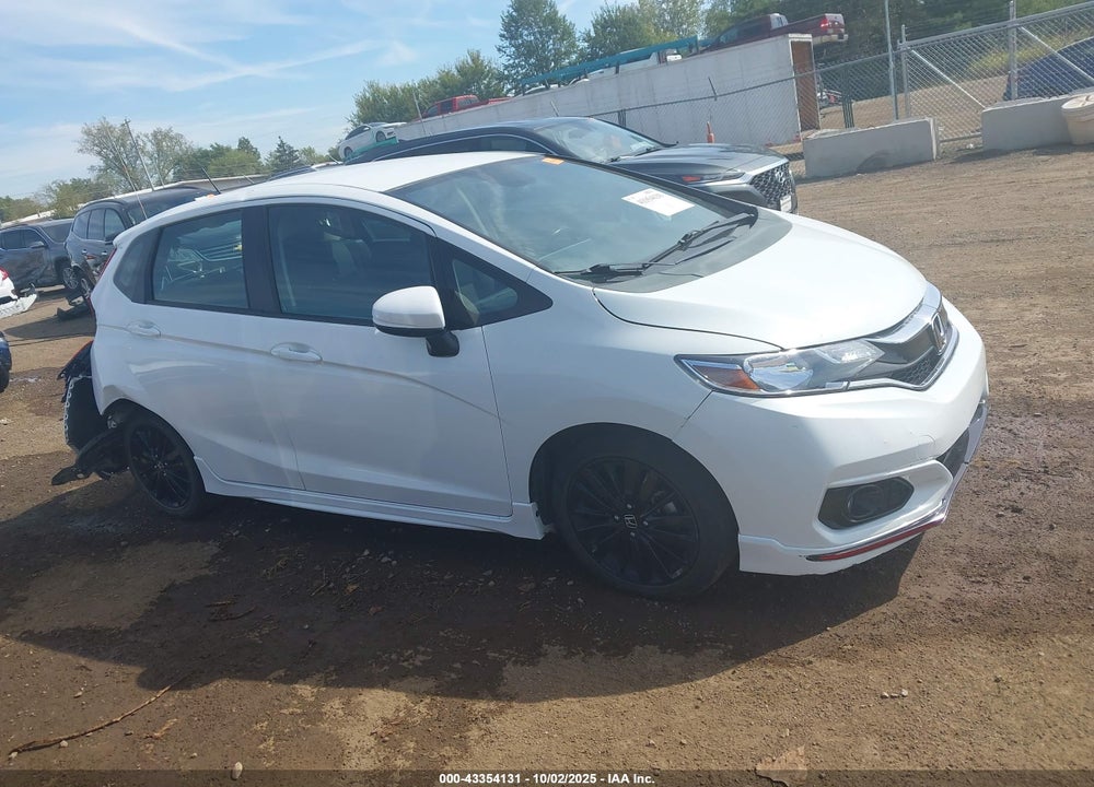 2018 HONDA FIT VIN: 3HGGK5H67JM721043
