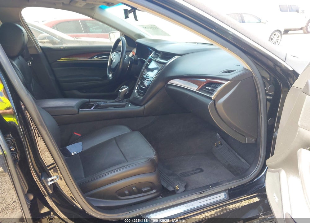 2015 CADILLAC CTS LUXURY VIN: 1G6AR5S32F0126547