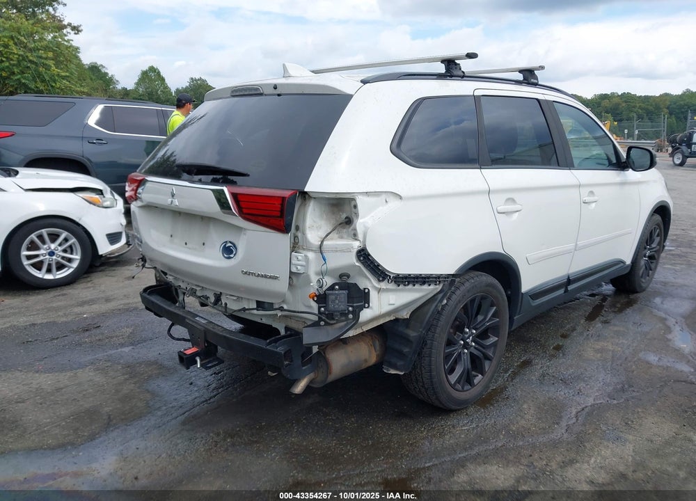 2019 MITSUBISHI OUTLANDER LE VIN: JA4AD3A38KZ025370