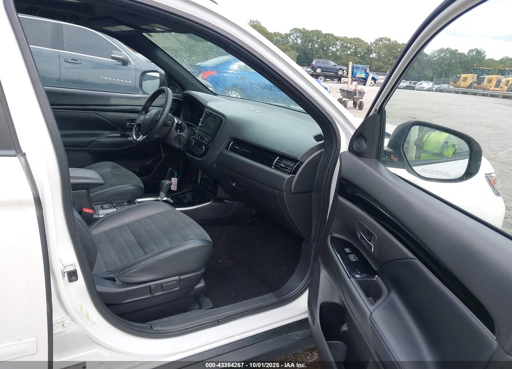 2019 MITSUBISHI OUTLANDER LE VIN: JA4AD3A38KZ025370