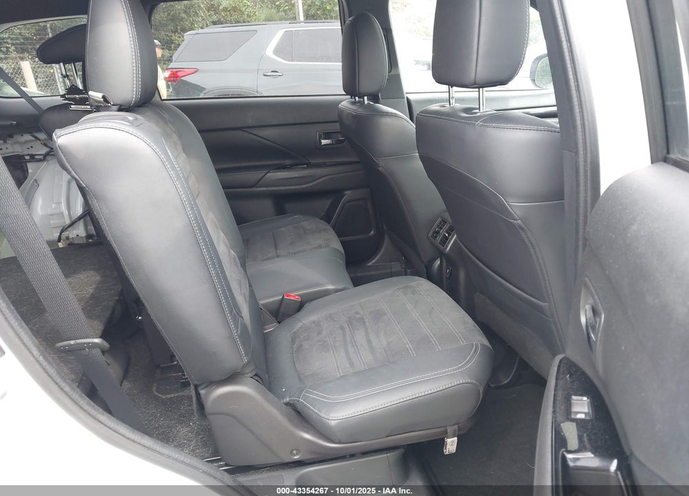 2019 MITSUBISHI OUTLANDER LE VIN: JA4AD3A38KZ025370