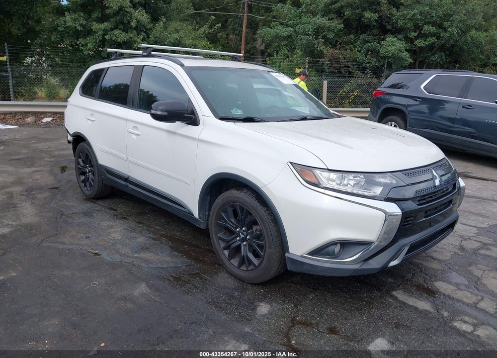 2019 MITSUBISHI OUTLANDER LE VIN: JA4AD3A38KZ025370