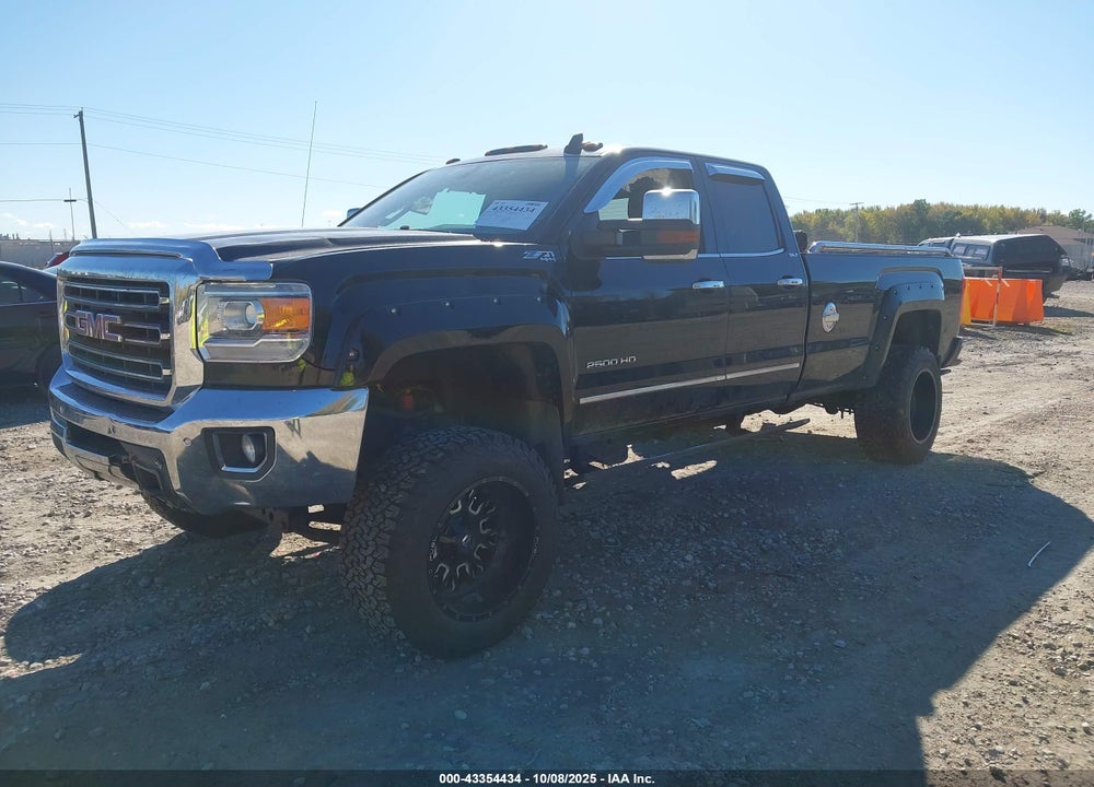2015 GMC SIERRA 2500HD SLT VIN: 1GT22ZEG8FZ530590