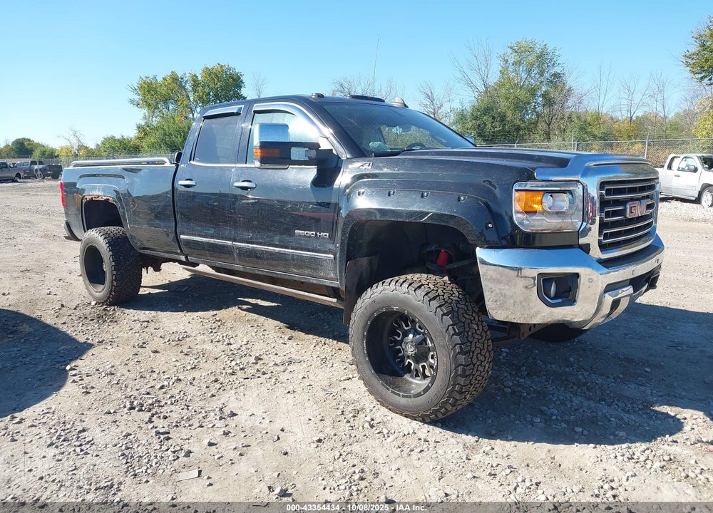 2015 GMC SIERRA 2500HD SLT VIN: 1GT22ZEG8FZ530590