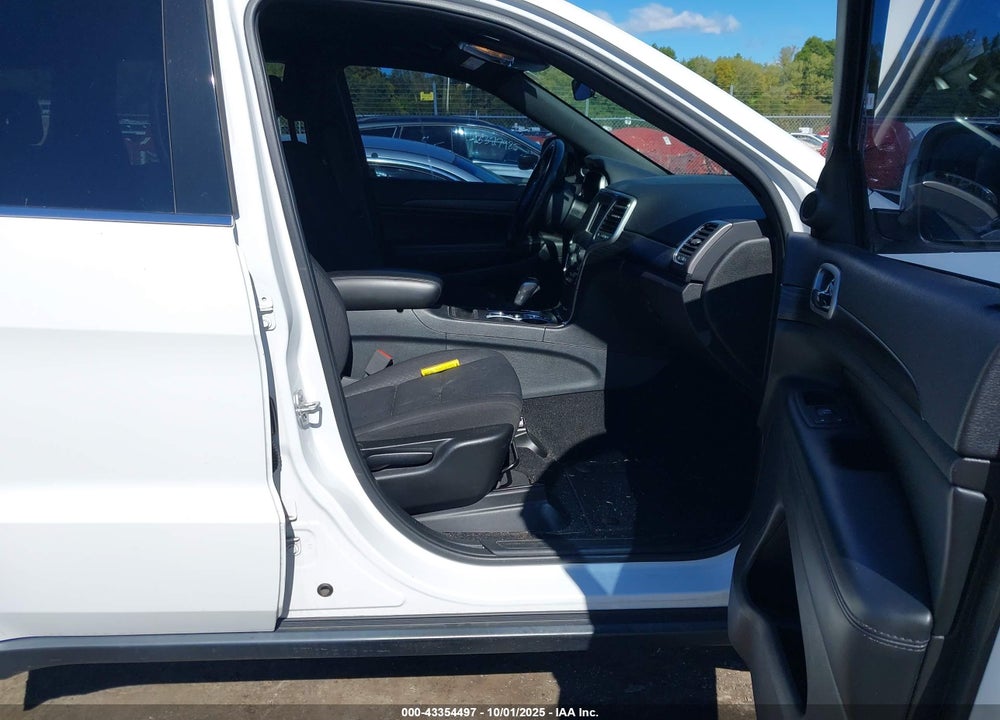 2020 JEEP GRAND CHEROKEE LAREDO E 4X4 VIN: 1C4RJFAG1LC108780