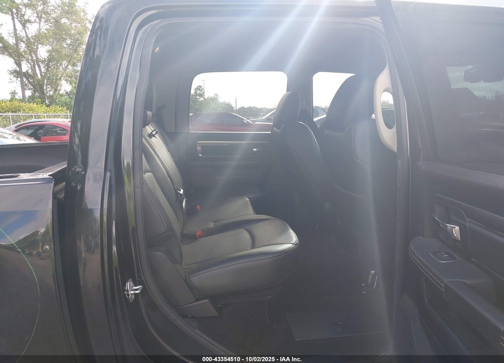 2015 RAM 1500 VIN: 1C6RR6UTXFS644632