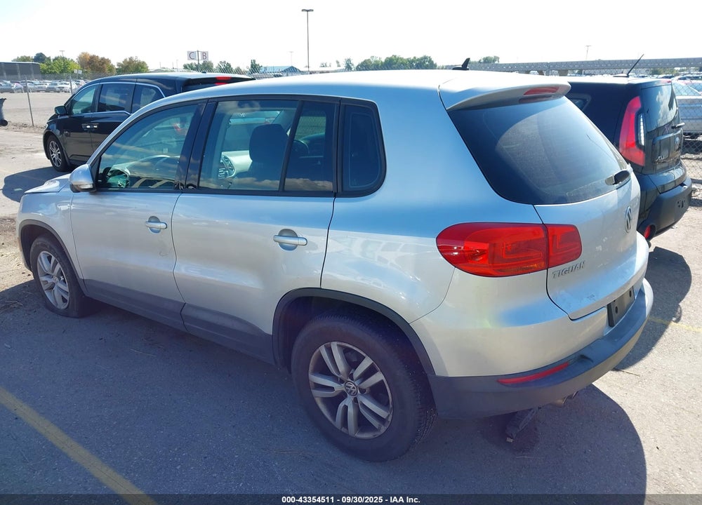 2013 VOLKSWAGEN TIGUAN VIN: WVGAV3AX6DW569033