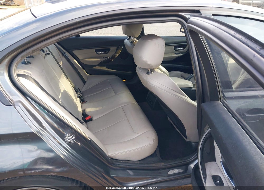 2012 BMW 3 SERIES VIN: WBA3A5C57CF343241