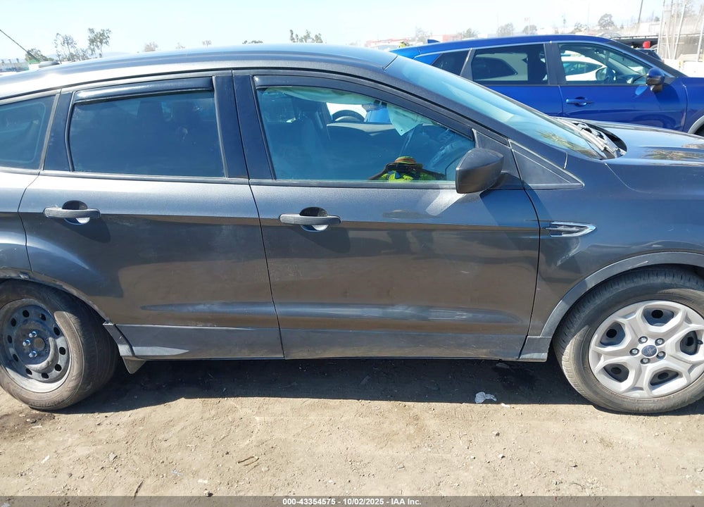 2017 FORD ESCAPE VIN: 1FMCU0F71HUE36796