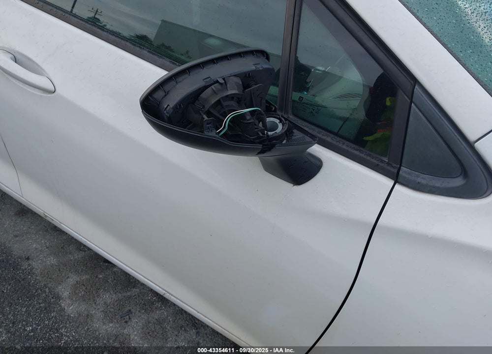 2018 CHEVROLET CRUZE VIN: 1G1BC5SM9J7143625