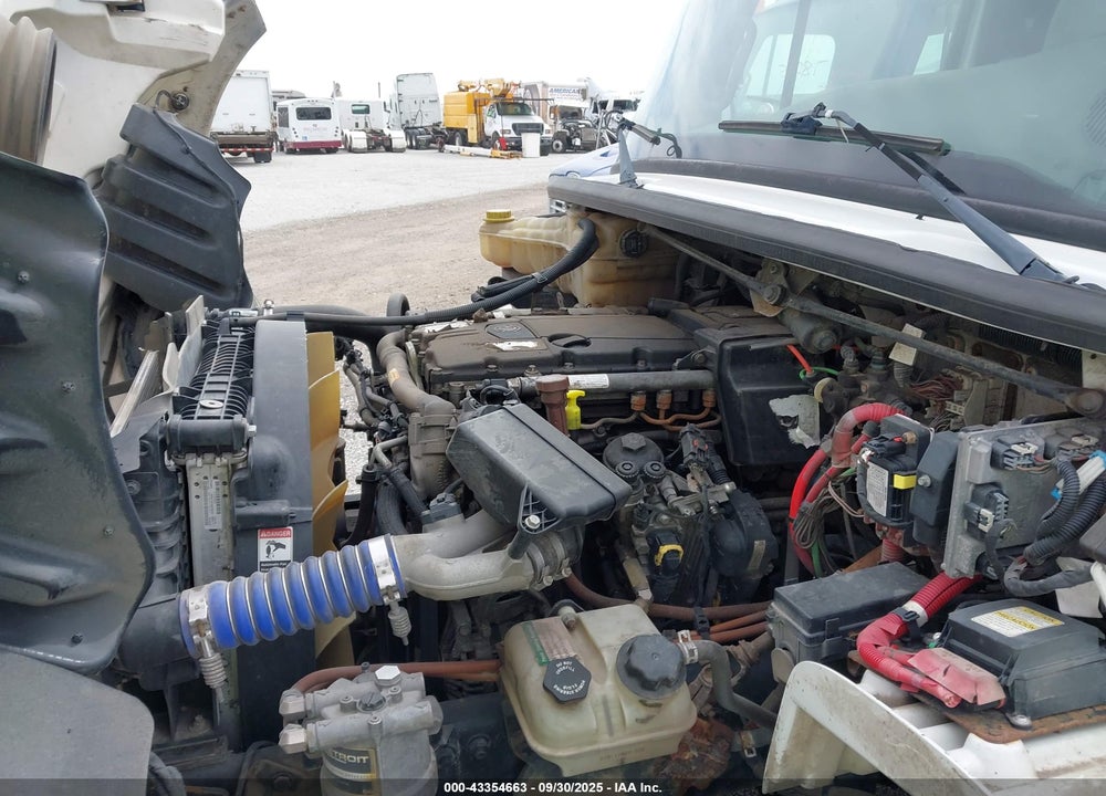 2019 FREIGHTLINER M2 106 VIN: 1FVACWD25KHKE9327