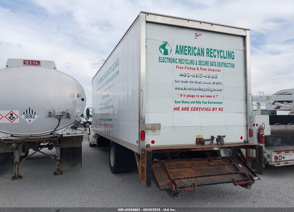 2019 FREIGHTLINER M2 106 VIN: 1FVACWD25KHKE9327