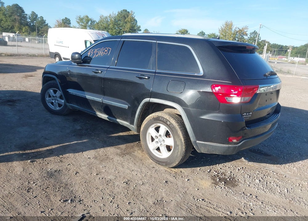 2011 JEEP GRAND CHEROKEE VIN: 1J4RR4GGXBC552608