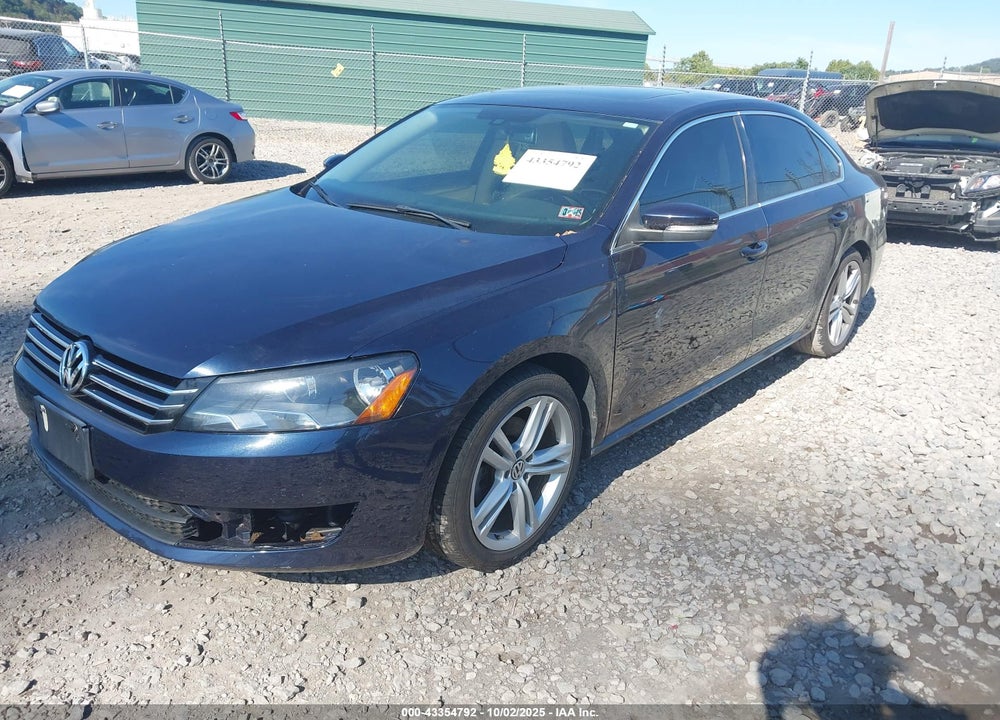 2014 VOLKSWAGEN PASSAT VIN: 1VWBT7A30EC035240