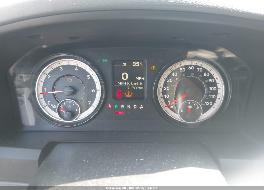 2019 RAM 1500 CLASSIC TRADESMAN 4X2 5'7 BOX VIN: 1C6RR6KG7KS603469