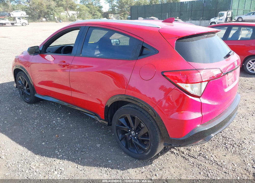 2022 HONDA HR-V VIN: 3CZRU6H17NM762123