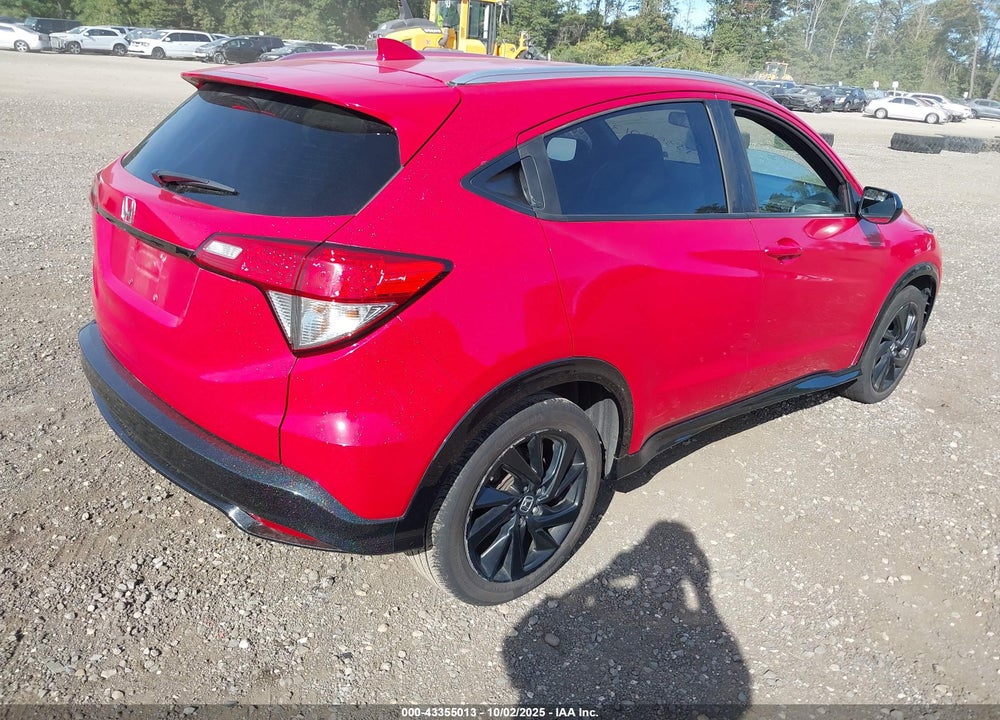 2022 HONDA HR-V VIN: 3CZRU6H17NM762123