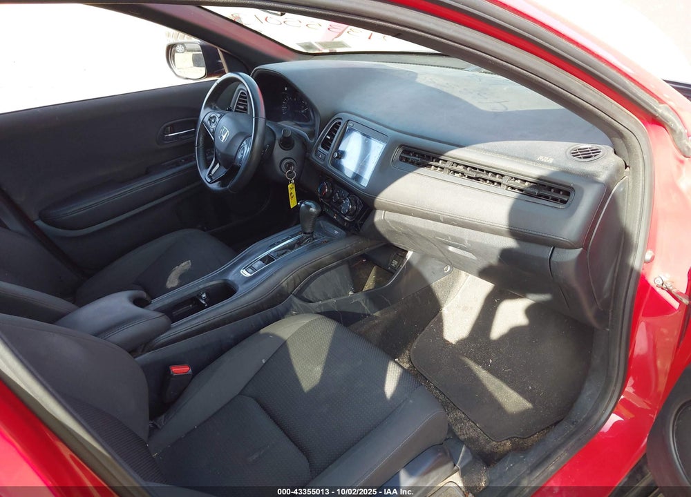 2022 HONDA HR-V VIN: 3CZRU6H17NM762123