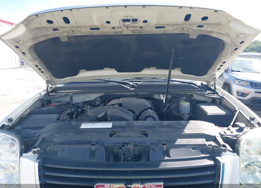 2011 GMC YUKON VIN: 1GKS2CE09BR242334