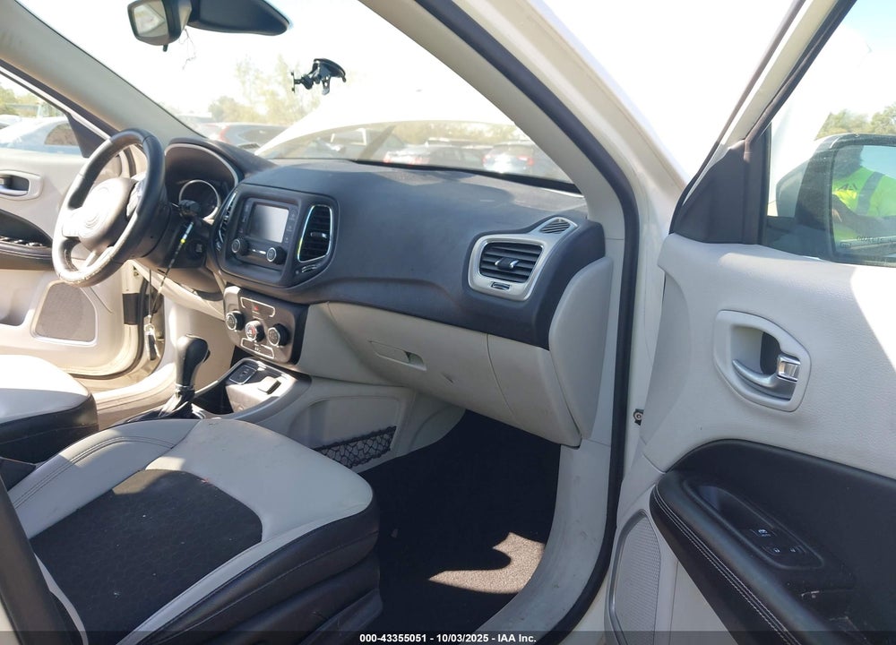 2018 JEEP COMPASS VIN: 3C4NJCBB1JT181732