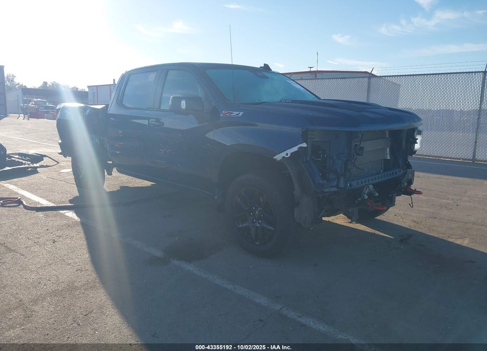 2022 CHEVROLET SILVERADO 1500 4WD STANDARD BED LT TRAIL BOSS VIN: 3GCUDFEL0NG597732