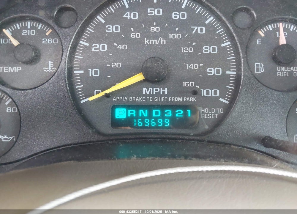 1998 CHEVROLET S-10 LS FLEETSIDE VIN: 1GCCS1941W8222057