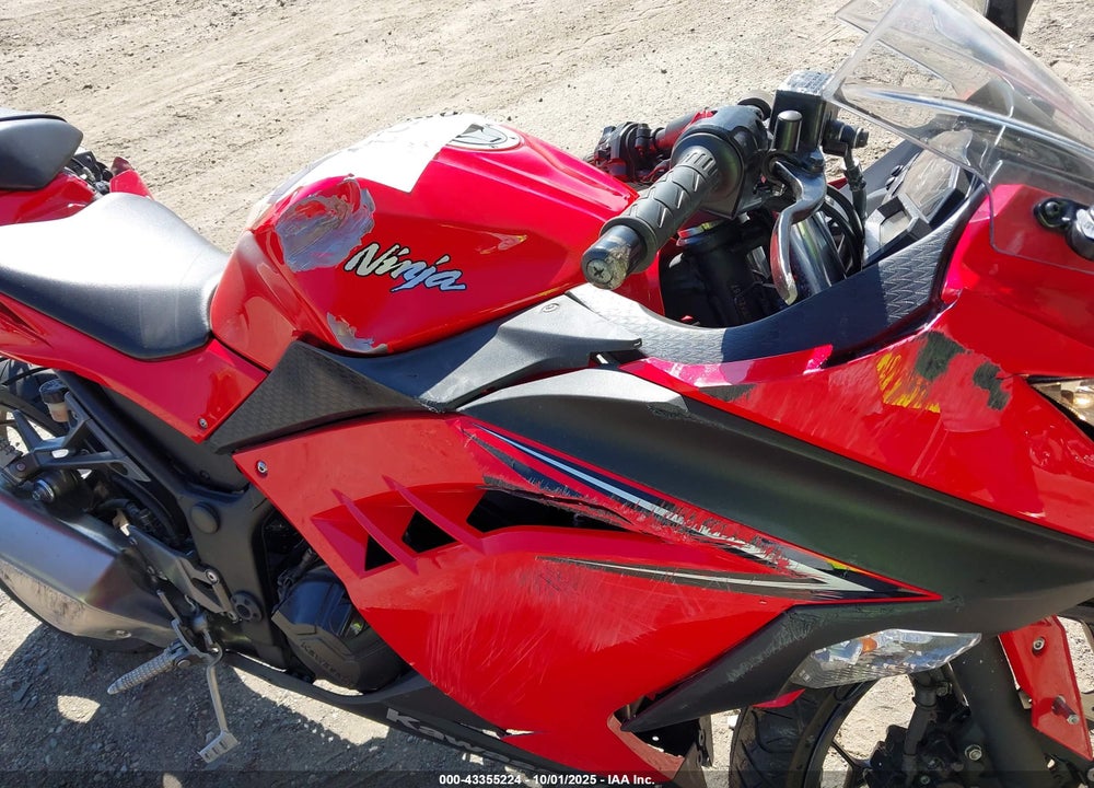 2016 KAWASAKI EX300 VIN: JKAEX8A10GDA26167