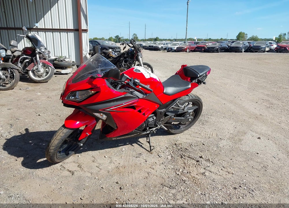 2016 KAWASAKI EX300 VIN: JKAEX8A10GDA26167