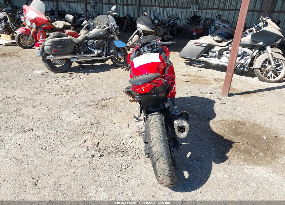 2016 KAWASAKI EX300 VIN: JKAEX8A10GDA26167