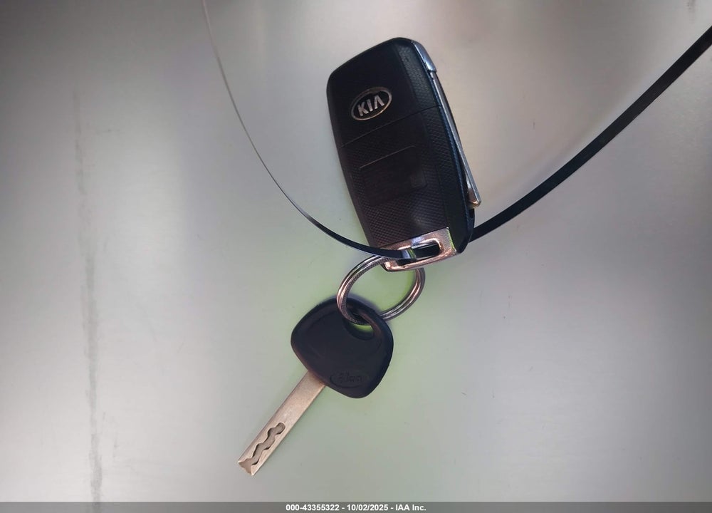 2018 KIA OPTIMA LX VIN: KNAGT4L32J5213827