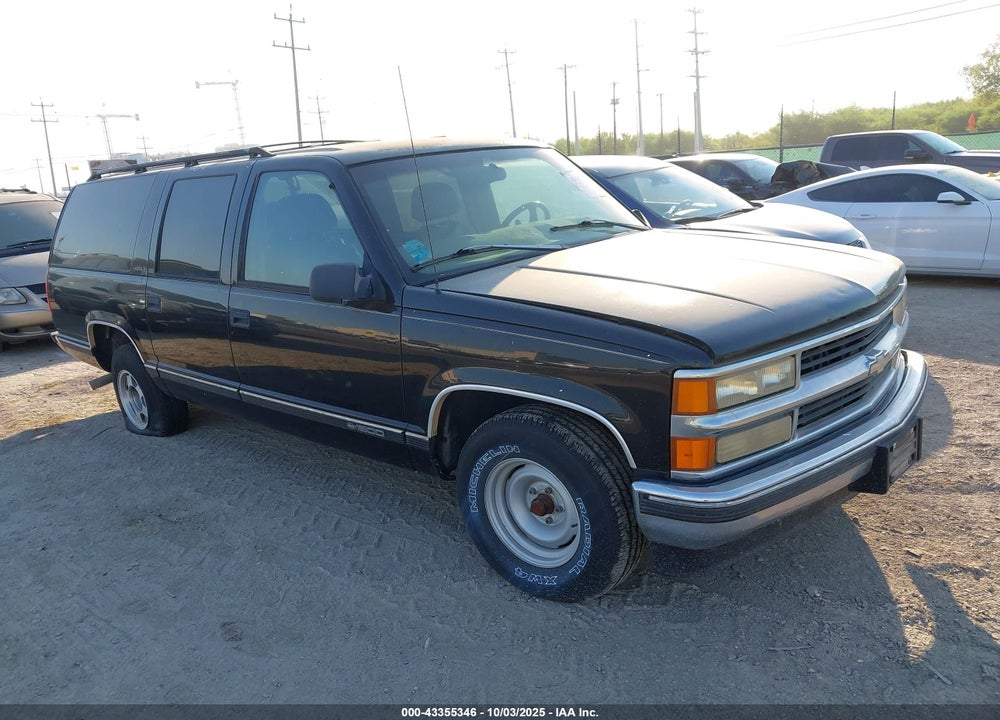 1999 CHEVROLET SUBURBAN 1500 LT VIN: 3GNEC16R7XG177487