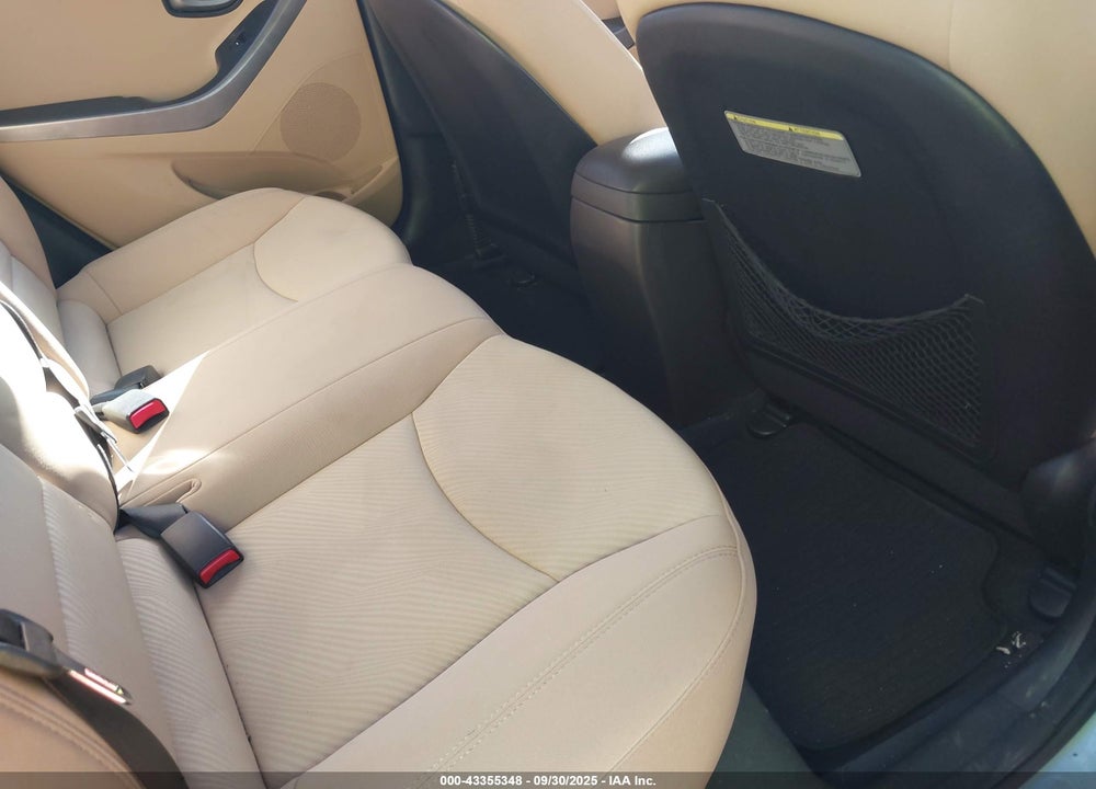 2013 HYUNDAI ELANTRA VIN: KMHDH4AE5DU727219