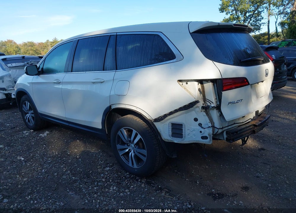 2017 HONDA PILOT EX VIN: 5FNYF6H31HB066055