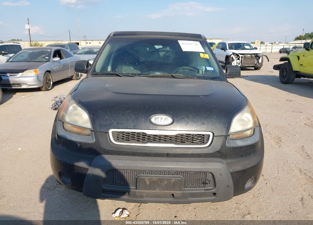 2011 KIA SOUL VIN: KNDJT2A26B7733994