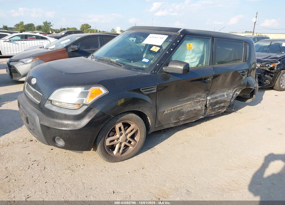 2011 KIA SOUL VIN: KNDJT2A26B7733994