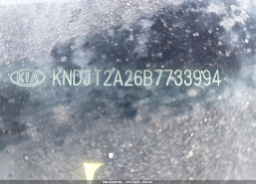2011 KIA SOUL VIN: KNDJT2A26B7733994