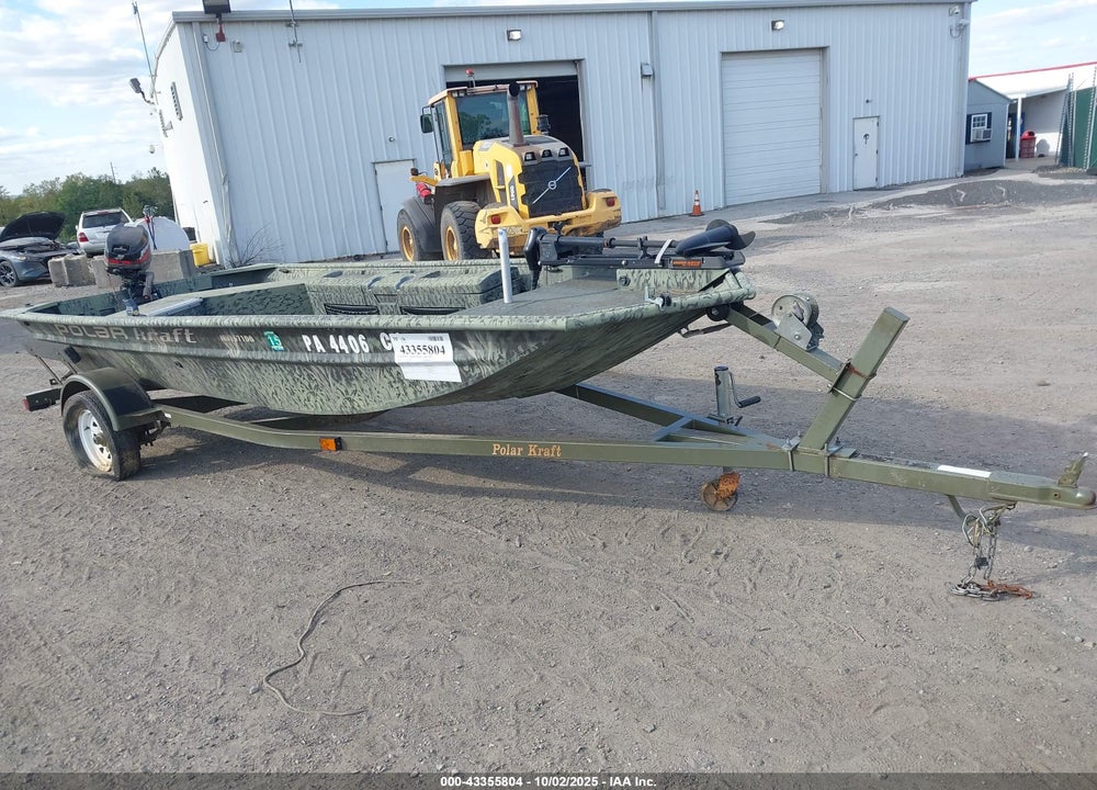 2002 UNDEFINED 159 BOAT VIN: PLR27522H102