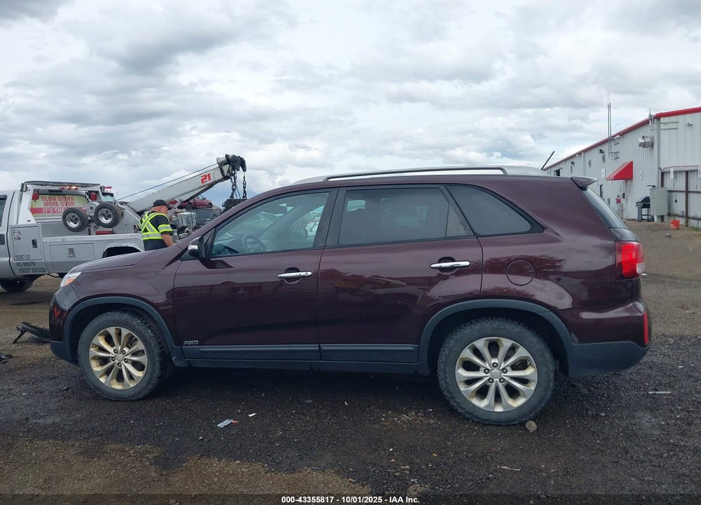 2015 KIA SORENTO VIN: 5XYKUDA72FG628628