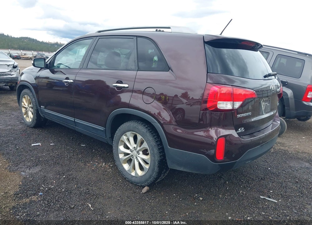 2015 KIA SORENTO VIN: 5XYKUDA72FG628628