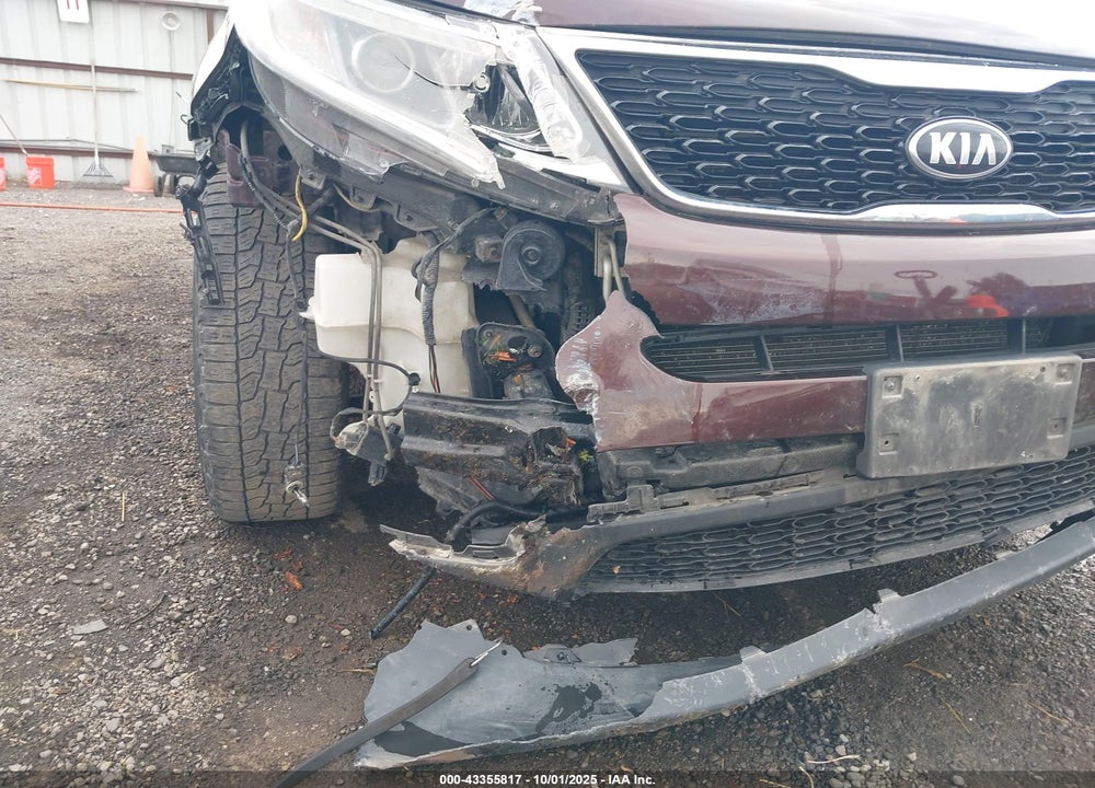 2015 KIA SORENTO VIN: 5XYKUDA72FG628628