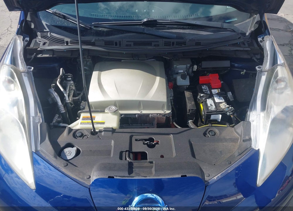 2016 NISSAN LEAF VIN: 1N4BZ0CP1GC302967