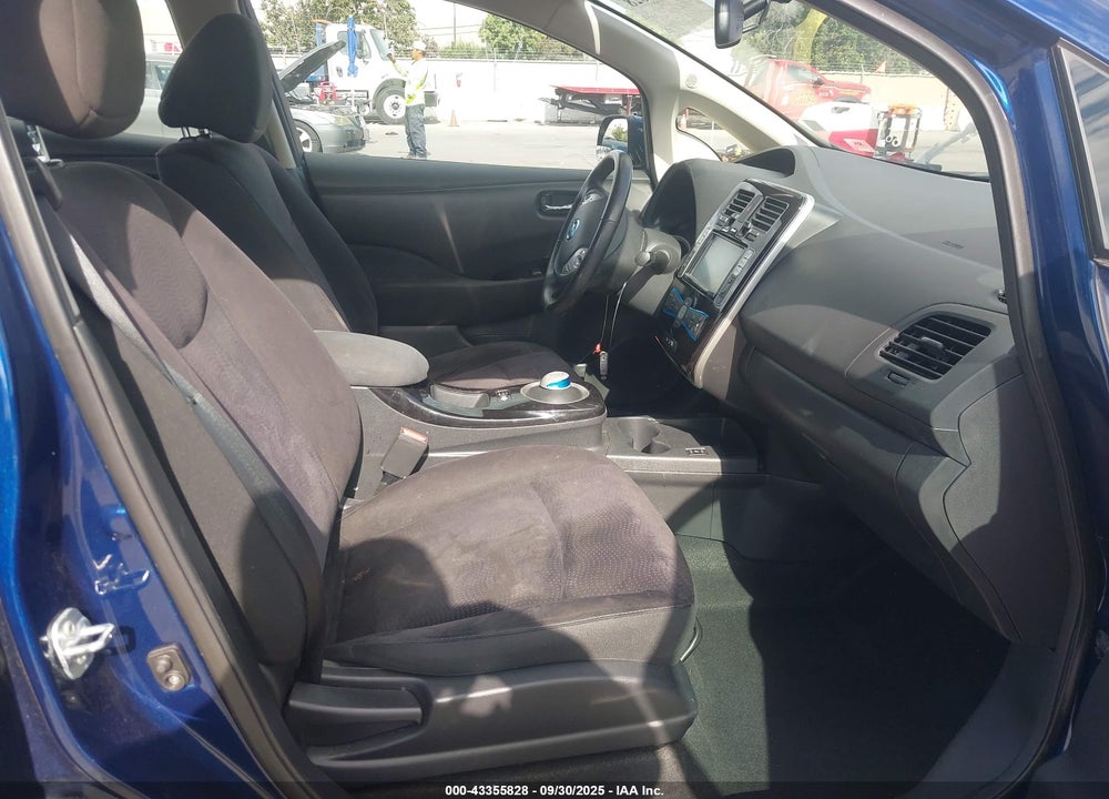 2016 NISSAN LEAF VIN: 1N4BZ0CP1GC302967