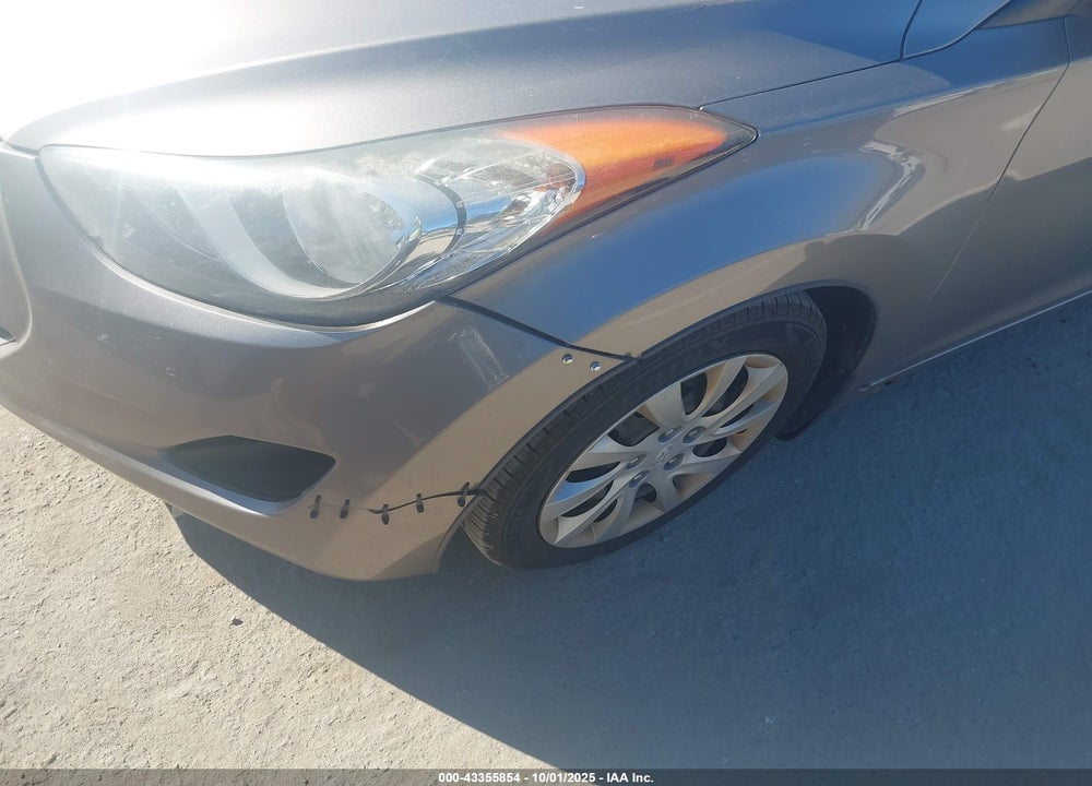 2013 HYUNDAI ELANTRA VIN: 5NPDH4AE3DH205039