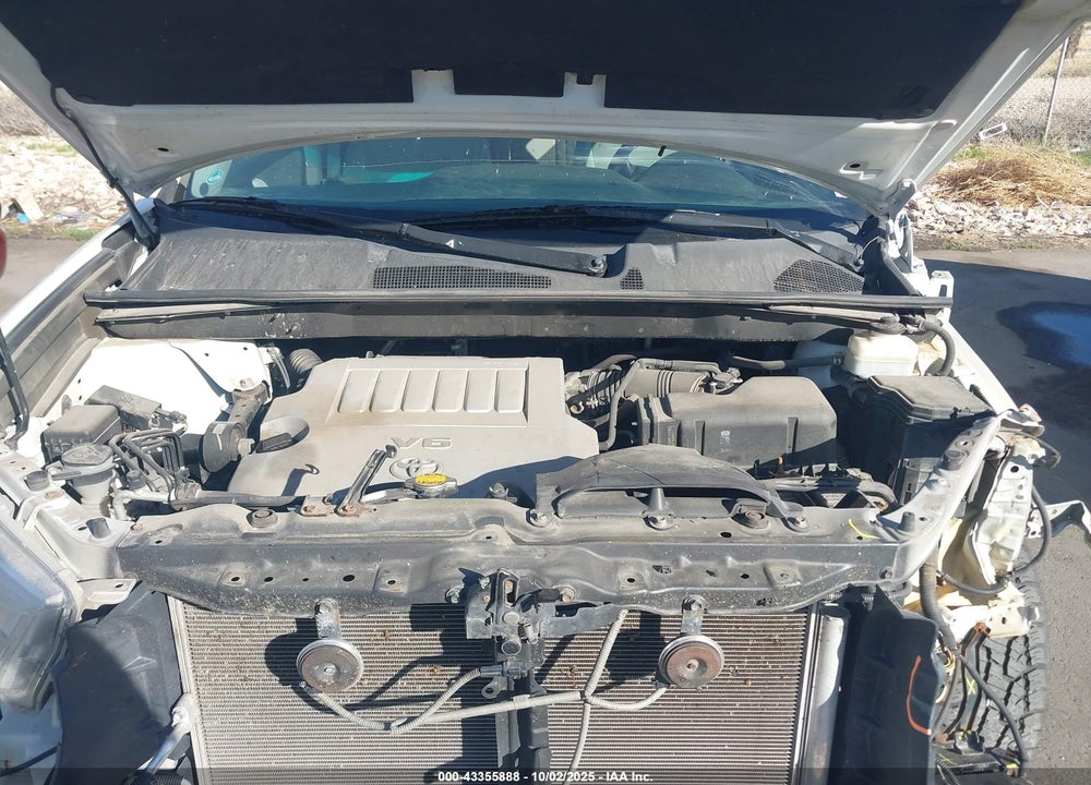 2011 TOYOTA HIGHLANDER BASE V6 VIN: 5TDBK3EH6BS092122