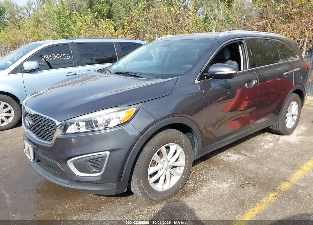 2018 KIA SORENTO 2.4L LX VIN: 5XYPG4A37JG344396